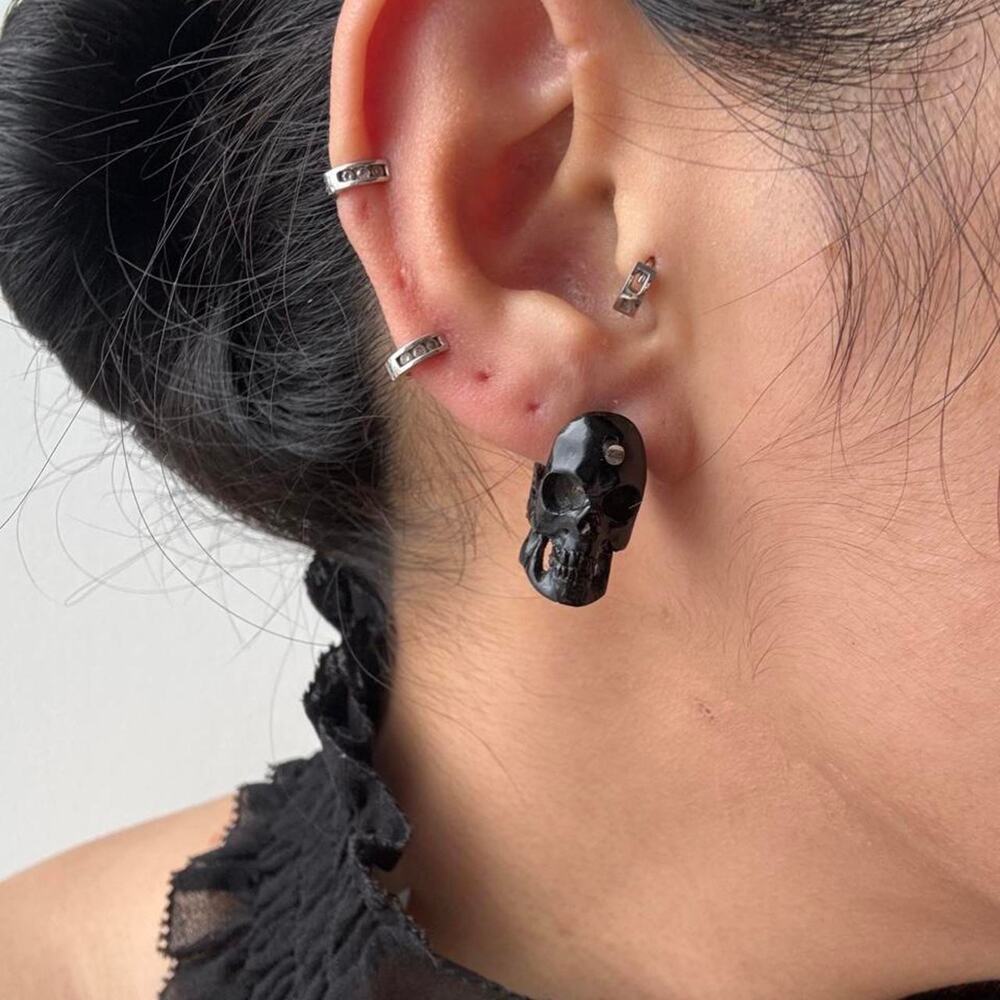 Black skull hoop earrings